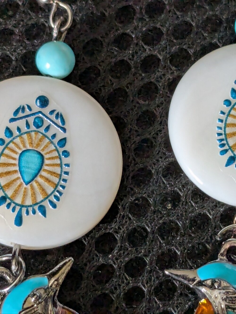 White & Turquoise Kingfisher Bird Freshwater Shell Earrings - Picture 2 of 6